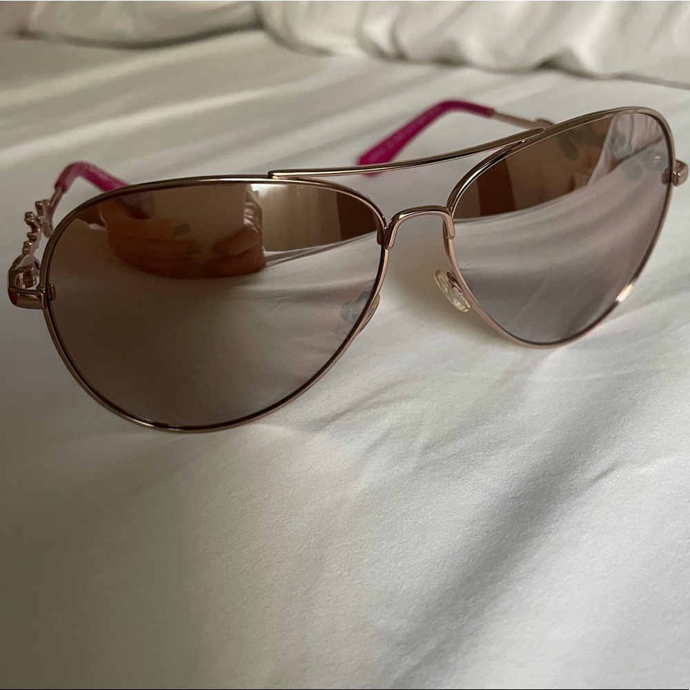 Juicy couture avaitor sunglasses